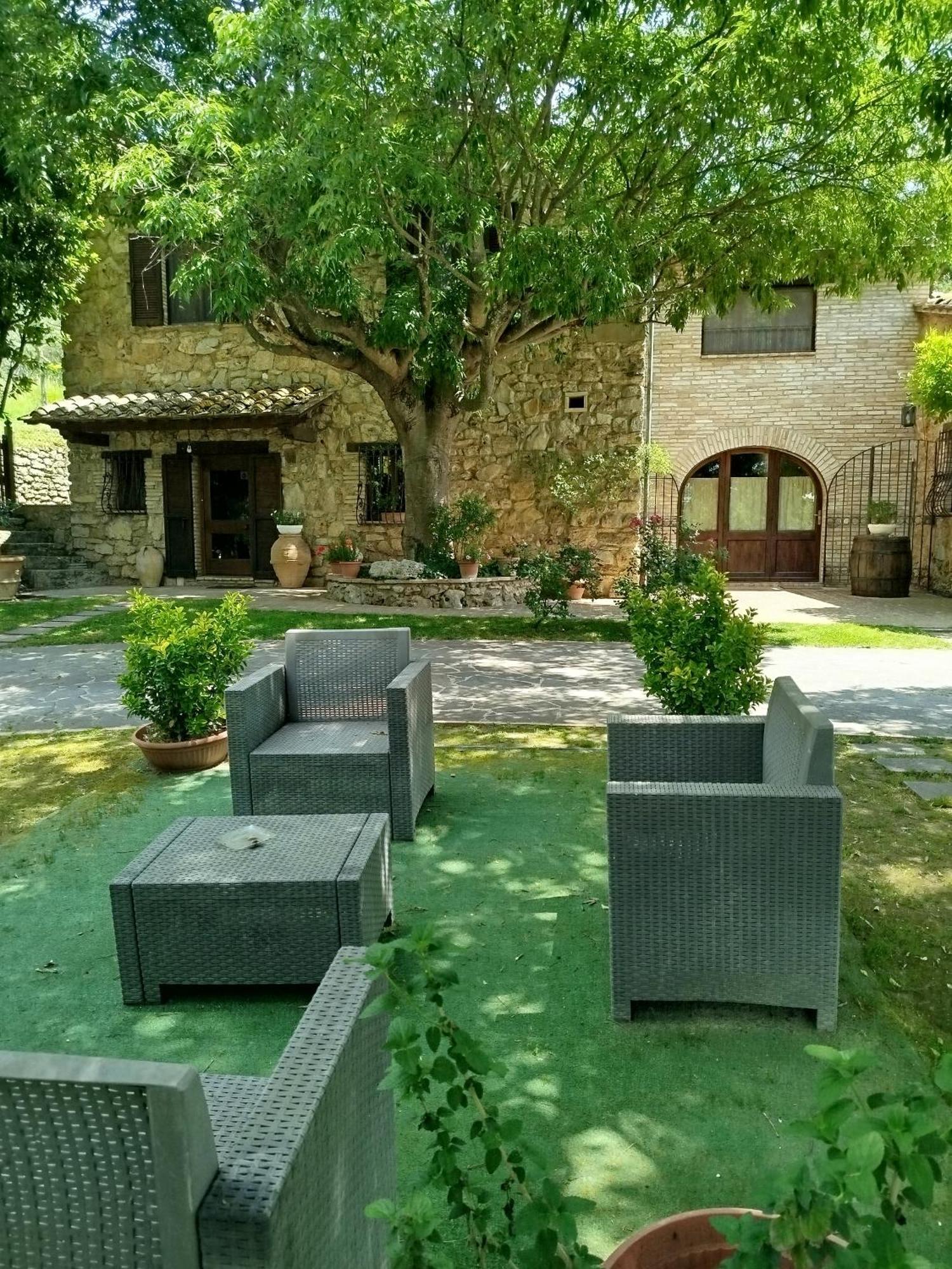 All'Ombra Di San Damiano Asís Exterior foto